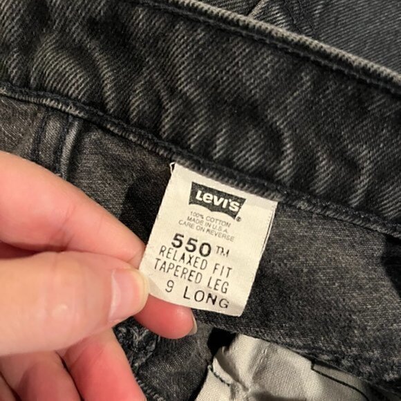 Vintage 1995 Levi's 550 Relaxed Fit Tapered Leg black denim jeans - Picture 6 of 7